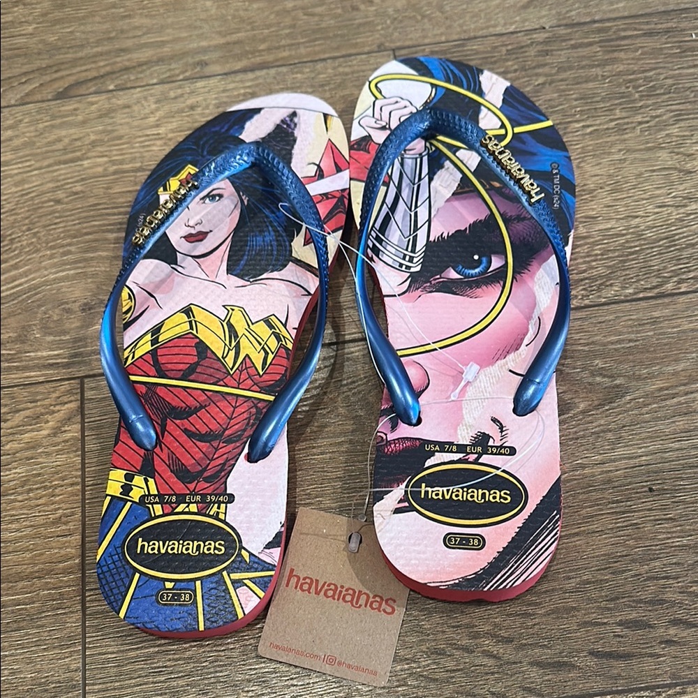 Havaianas Wonder Woman Comic Flip Flops - Blue, Red & Yellow